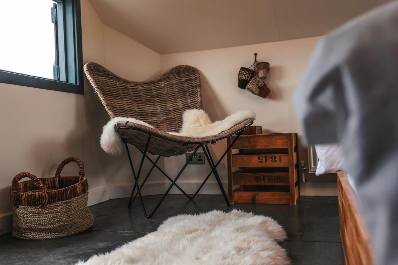 The Treehouse At Humblebee Hall Luxury tent Worcester